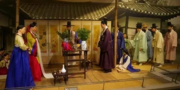 19 多特蒙德青年军崛起搅乱格局  